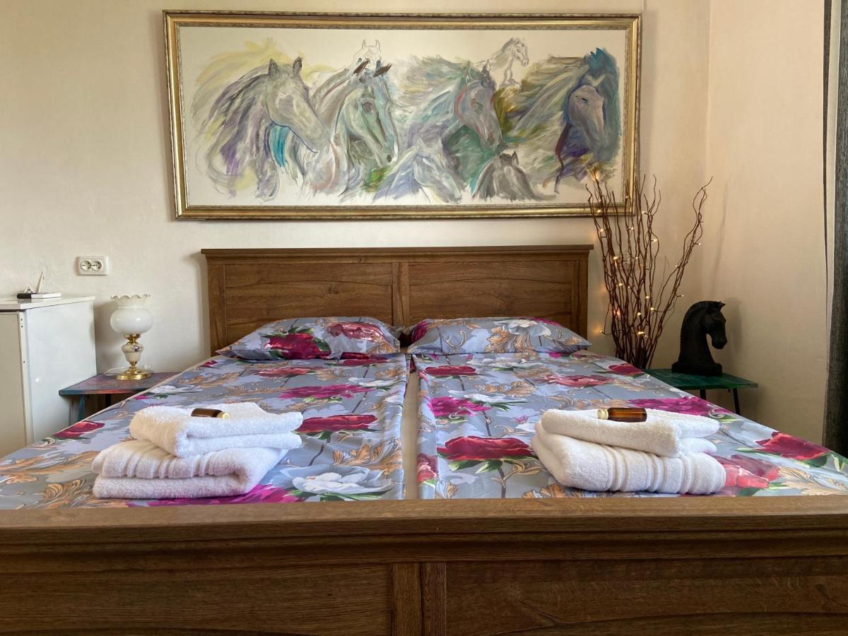 Guest House Hei Taka Sozopol Bagian luar foto