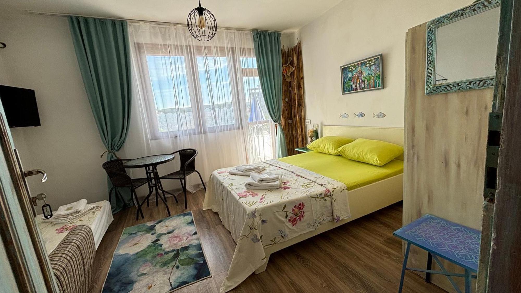 Guest House Hei Taka Sozopol Bagian luar foto