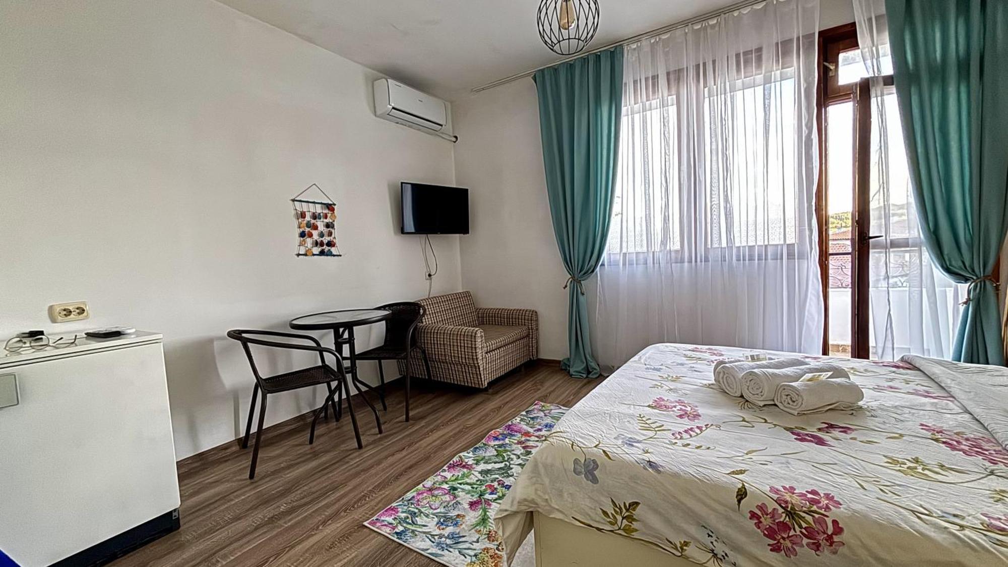 Guest House Hei Taka Sozopol Bagian luar foto